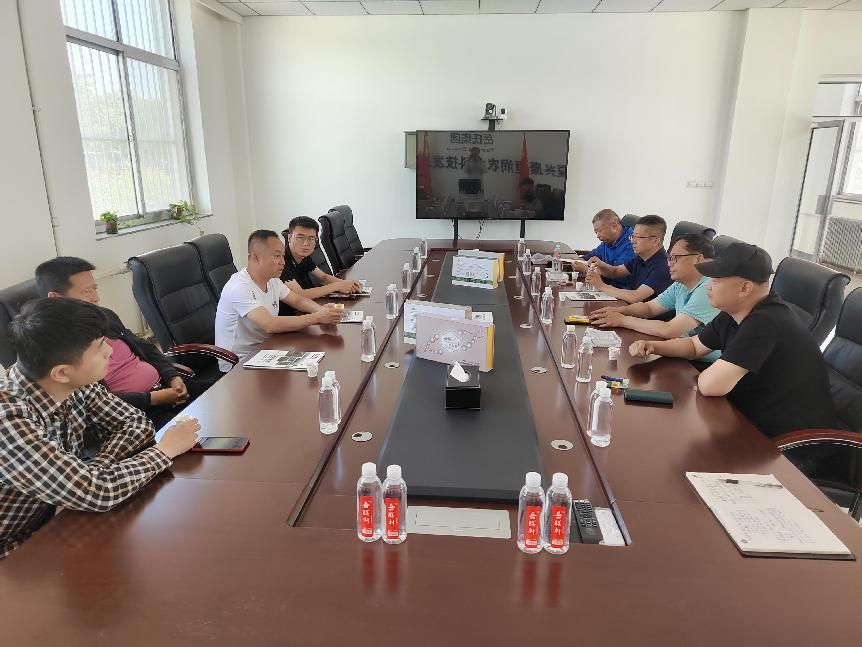 寧夏寧苗生態(tài)建設集團股份有限公司領導到寧夏興康恒潤農業(yè)科技發(fā)展有限公司洽談合作
